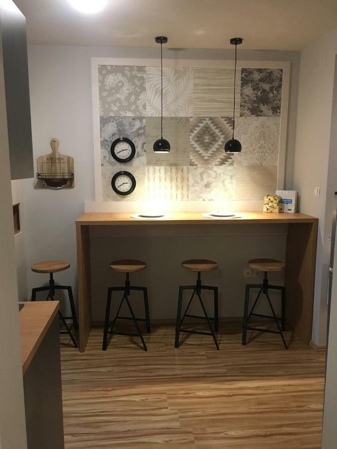Apartment Nobl Plac ツェリェ エクステリア 写真